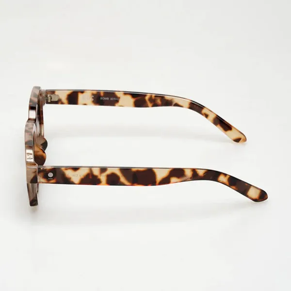Bomb - Milky Tortoiseshell / Smoke