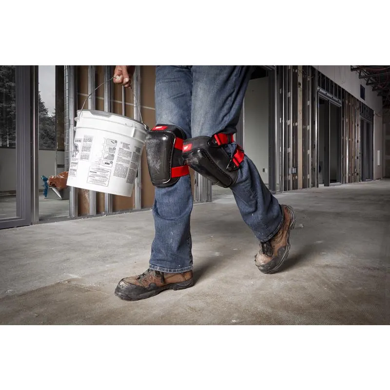 Milwaukee 7.5 in. L X 7.5 in. W Nylon Hard Cap Gel Knee Pads Black/Red One Size Fits Most
