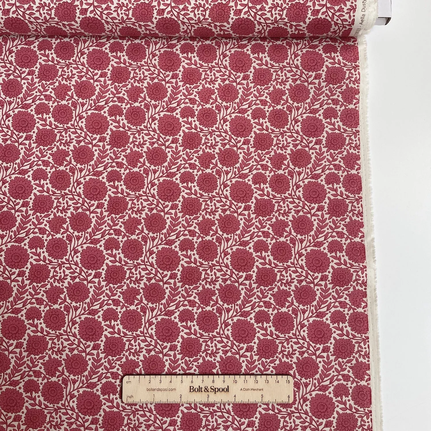 Tilda Fabrics : Windy Days - Aella Dusty Red
